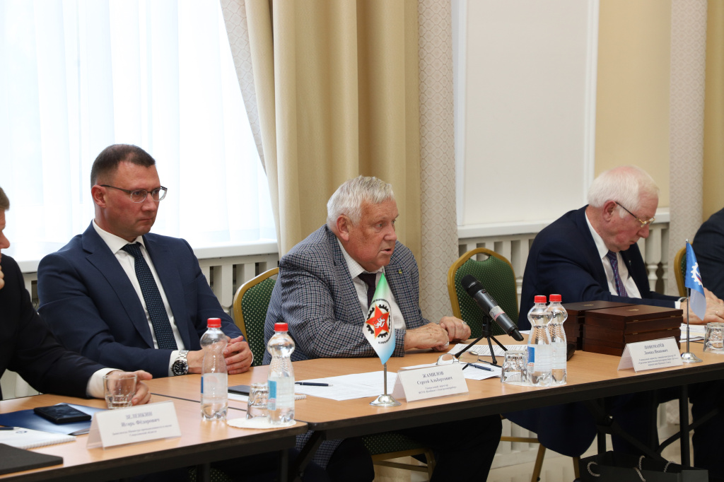 Фото 3 Пономарев ЛИ.JPG